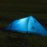 Barraca de trekking azul
